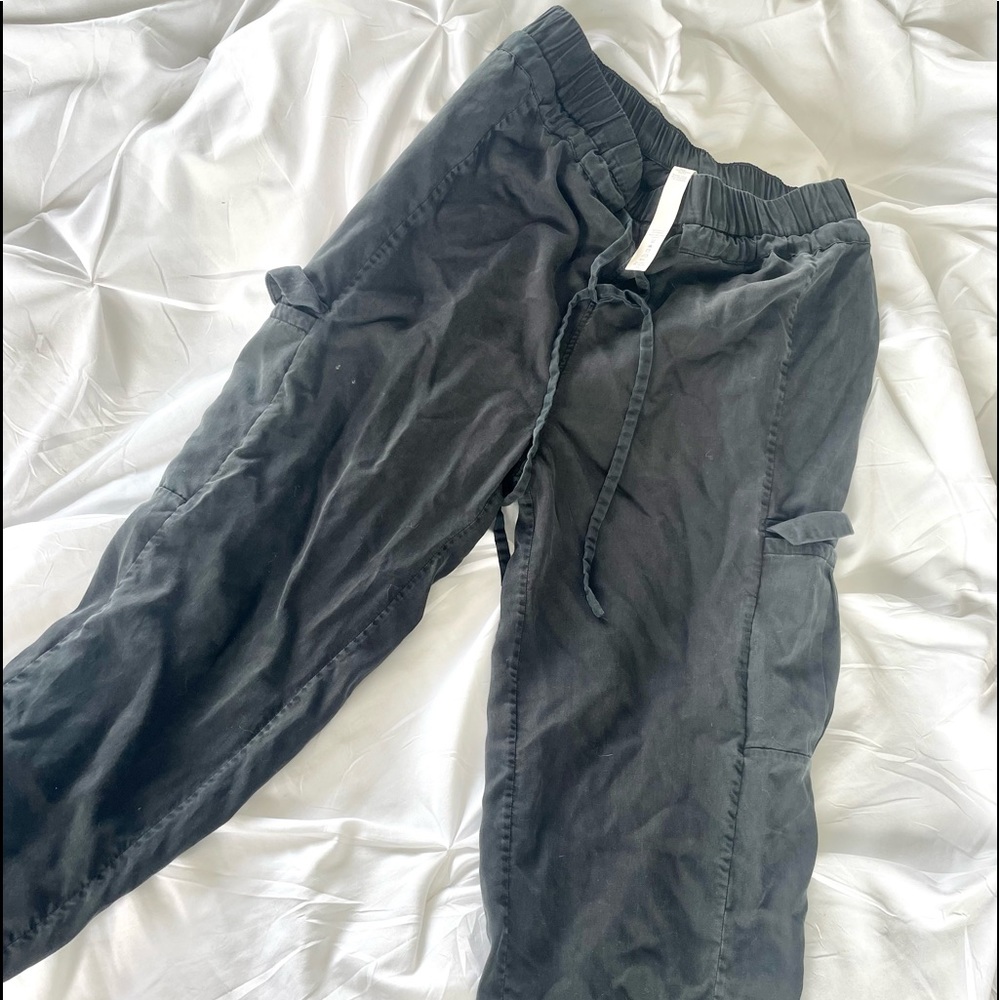 Lululemon cargo joggers